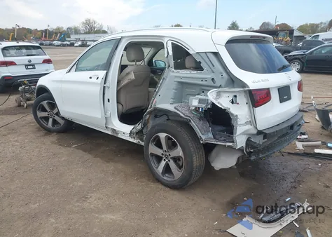 2022 Mercedes-Benz Glc 300 4Matic Suv z USA, uszkodzony, nr VIN W1N0G8EB0NG117802